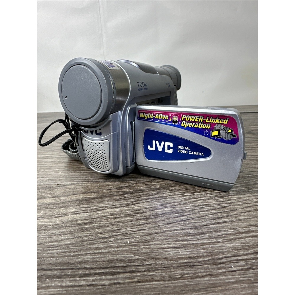 VTG JVC Digital Video Camera Mini DV Camcorder GR-D90U 700X (For Parts Untested)